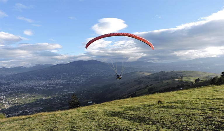paragliding banos ecuador
