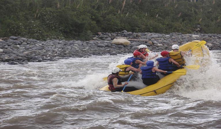 river rafting banos